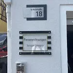 Grandezza Erpeldinger 公寓 *